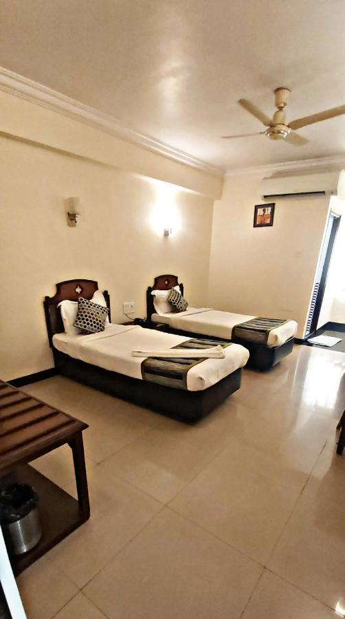 Suvarna Regency Hassan Dış mekan fotoğraf